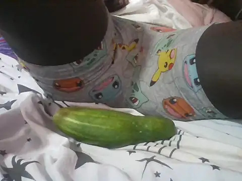 Freakybaby13 online show from 04/01/26, 02:03