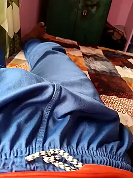 hotboy122345 online show from 04/10/26, 02:50