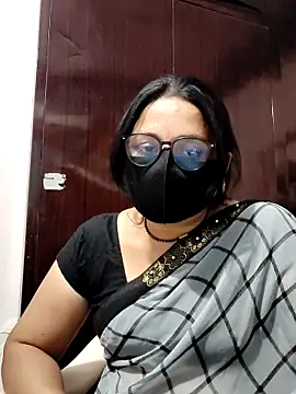 purvi46 online show from 04/12/26, 04:56