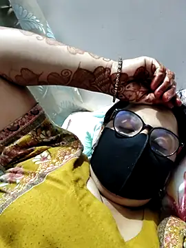 purvi46 online show from 04/18/26, 06:23