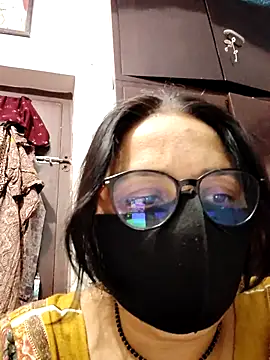 purvi46 online show from 04/18/26, 07:07