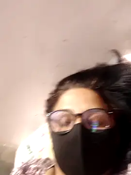 purvi46 online show from 04/22/26, 12:39