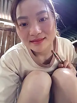 Snapshot of -Tipo- chatting on 03/31/26, 04:02 -Tipo- online show from 03/31/26, 04:02