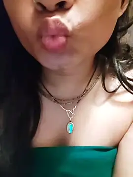 Snapshot of SweetTsAngel chatting on 04/08/26, 11:32 SweetTsAngel online show from 04/08/26, 11:32