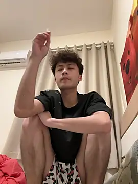 sexyboy-3525 online show from 04/15/26, 01:07