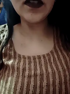 Snapshot of ZOYA_KHAN-123 chatting on 04/13/26, 08:42 ZOYA KHAN-123 online show from 04/13/26, 08:42