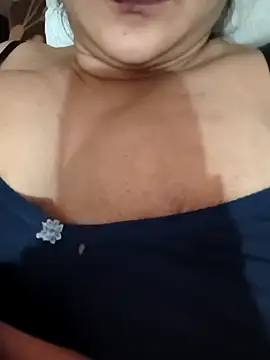 Snapshot of ZOYA_KHAN-123 chatting on 04/13/26, 08:47 ZOYA KHAN-123 online show from 04/13/26, 08:47