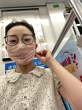 Snapshot of meimeibuguai chatting on 06/06/26, 12:21 meimeibuguai online show from 06/06/26, 12:21