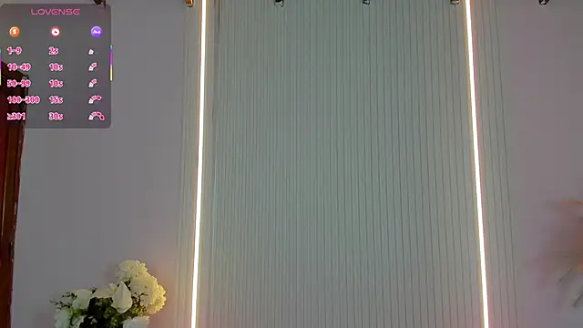 AliceHill8 online show from 04/14/26, 11:49