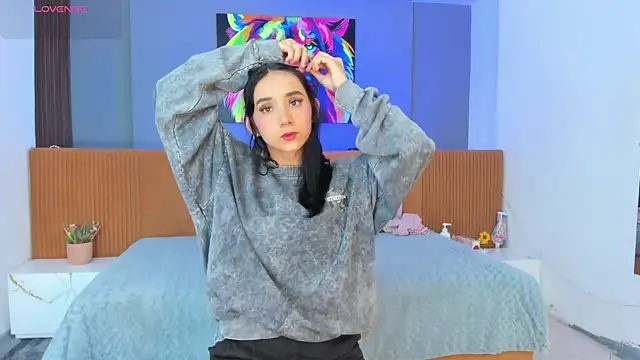 Snapshot of anny_little_01 chatting on 04/06/26, 04:46 anny little 01 online show from 04/06/26, 04:46