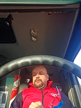 Cristo1982 online show from 04/15/26, 04:52