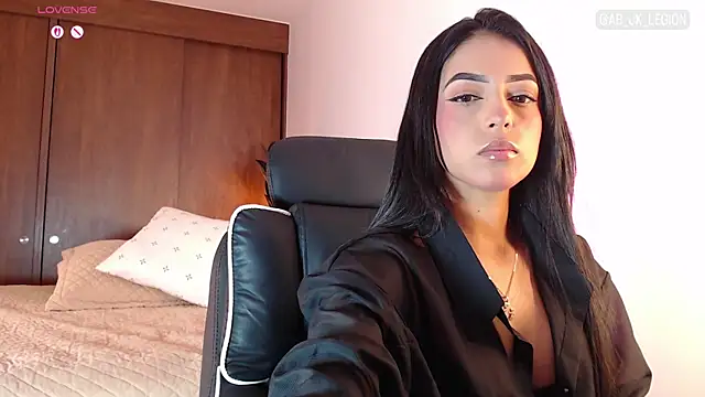  SaraRoss online show from 04/29/26, 04:44