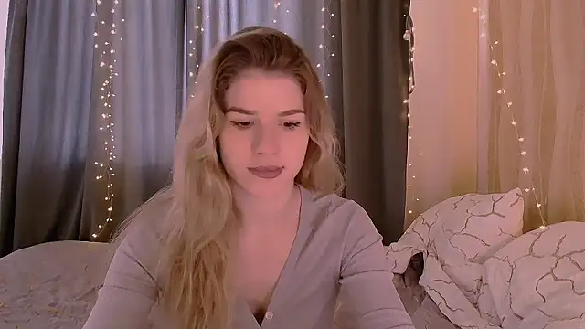 Alisa Swan  online show from 05/05/26, 07:05