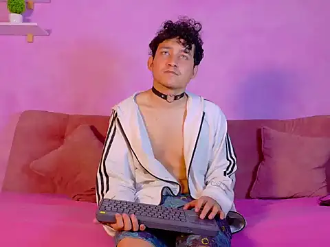 eros fangs online show from 04/05/26, 01:52