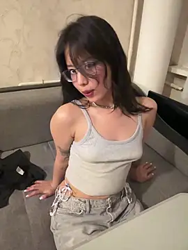 Z Milll online show from 04/15/26, 03:19