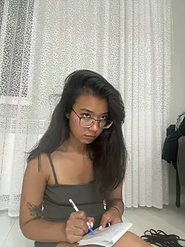 Snapshot of Z_Milll chatting on 07/16/26, 08:37 Z Milll online show from 07/16/26, 08:37