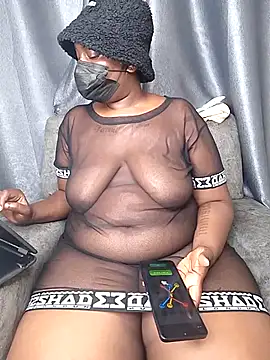 Snapshot of Tapega chatting on 04/11/26, 02:38 Tapega online show from 04/11/26, 02:38