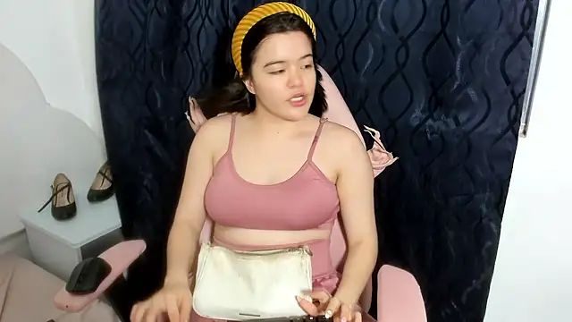 Alexa Missfortune online show from 07/01/26, 10:53
