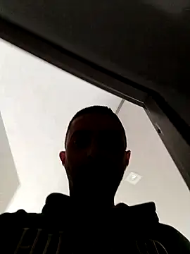 Snapshot of zzrkx chatting on 03/31/26, 08:37 zzrkx online show from 03/31/26, 08:37