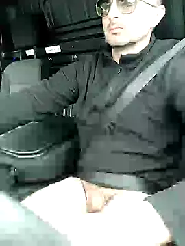 Snapshot of zzrkx chatting on 04/01/26, 10:38 zzrkx online show from 04/01/26, 10:38