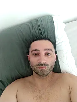 Snapshot of zzrkx chatting on 04/06/26, 08:26 zzrkx online show from 04/06/26, 08:26