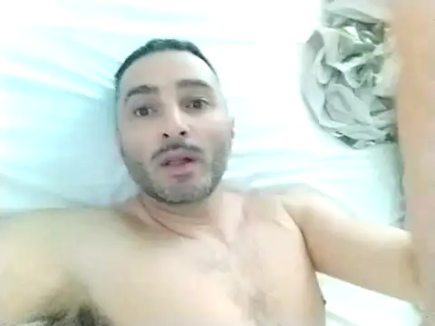 Snapshot of zzrkx chatting on 04/11/26, 08:40 zzrkx online show from 04/11/26, 08:40