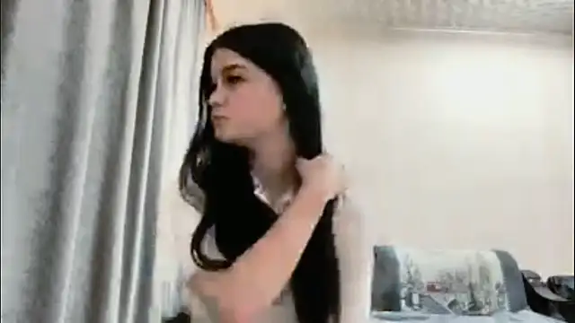 Snapshot of BellaLuxury chatting on 04/08/26, 03:12 BellaLuxury online show from 04/08/26, 03:12