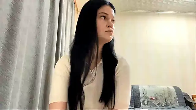 Snapshot of BellaLuxury chatting on 04/13/26, 03:28 BellaLuxury online show from 04/13/26, 03:28