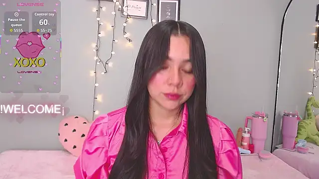 Snapshot of MissDulceRose chatting on 04/12/26, 12:37 MissDulceRose online show from 04/12/26, 12:37