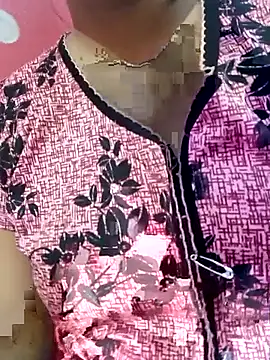 Snapshot of itz-liliroy chatting on 04/05/26, 01:41 itz-liliroy online show from 04/05/26, 01:41