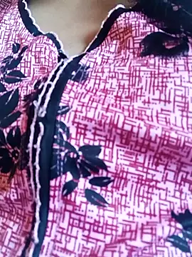 Snapshot of itz-liliroy chatting on 04/10/26, 10:42 itz-liliroy online show from 04/10/26, 10:42