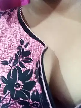 Snapshot of itz-liliroy chatting on 04/12/26, 04:01 itz-liliroy online show from 04/12/26, 04:01