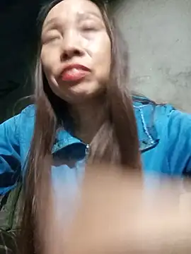 Snapshot of Vily-lonely chatting on 05/25/26, 12:11 Vily-lonely online show from 05/25/26, 12:11