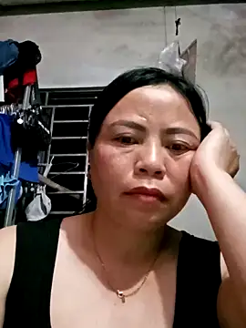 Snapshot of -Hami- chatting on 04/11/26, 03:16 -Hami- online show from 04/11/26, 03:16