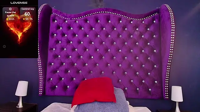 MistressNyx  online show from 04/15/26, 01:51