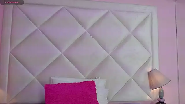 Snapshot of MistressNyx_ chatting on 07/07/26, 01:15 MistressNyx online show from 07/07/26, 01:15