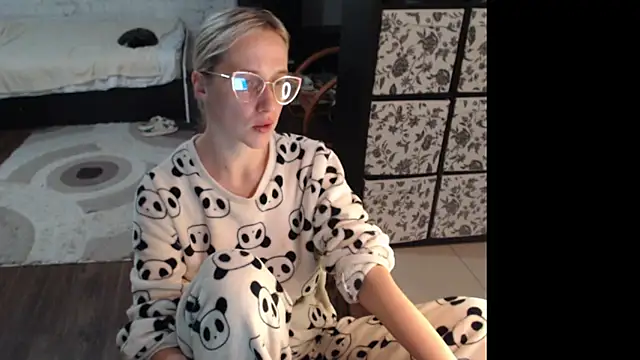 Sweet hot shrmp online show from 06/22/26, 03:25