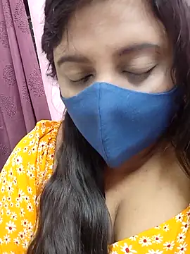 Tami-sonia online show from 04/03/26, 07:34