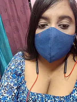 Tami-sonia online show from 04/15/26, 06:37