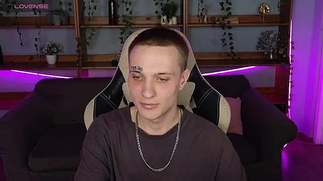 Dreamkai online show from 04/12/26, 09:03