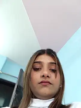 Snapshot of __Hot__Lakshmi__ chatting on 04/14/26, 09:15 Hot Lakshmi online show from 04/14/26, 09:15