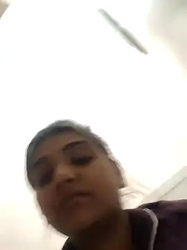 Snapshot of __Hot__Lakshmi__ chatting on 04/16/26, 03:29 Hot Lakshmi online show from 04/16/26, 03:29