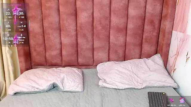 ariann cat online show from 04/09/26, 04:23