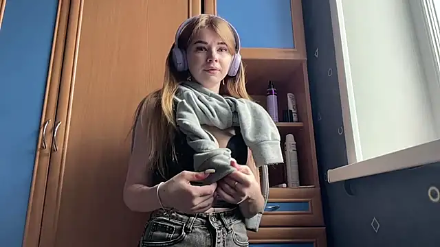 fanybuny online show from 04/03/26, 07:39