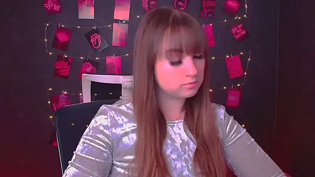 Snapshot of Tiffani_Angel chatting on 04/01/26, 10:05 Tiffani Angel online show from 04/01/26, 10:05