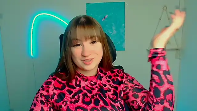 Snapshot of Tiffani_Angel chatting on 04/13/26, 11:16 Tiffani Angel online show from 04/13/26, 11:16