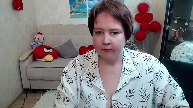 QUEEN02030 online show from 04/13/26, 09:37