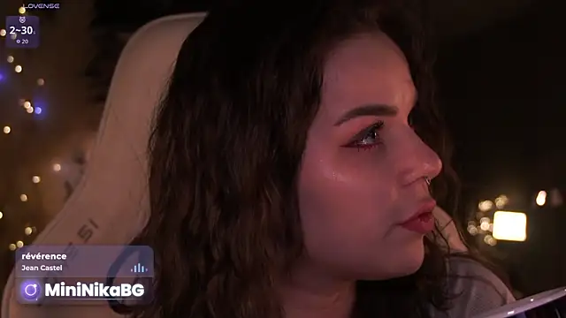  MiniNika  online show from 04/16/26, 05:36