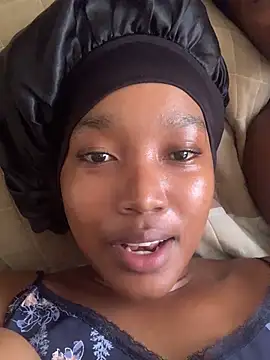 BlackBerryPeaches online show from 04/18/26, 11:58