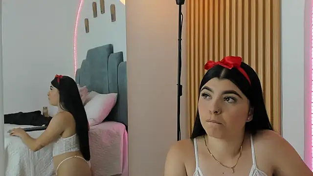 Snapshot of candy_luna_03 chatting on 04/09/26, 07:08 candy luna 03 online show from 04/09/26, 07:08